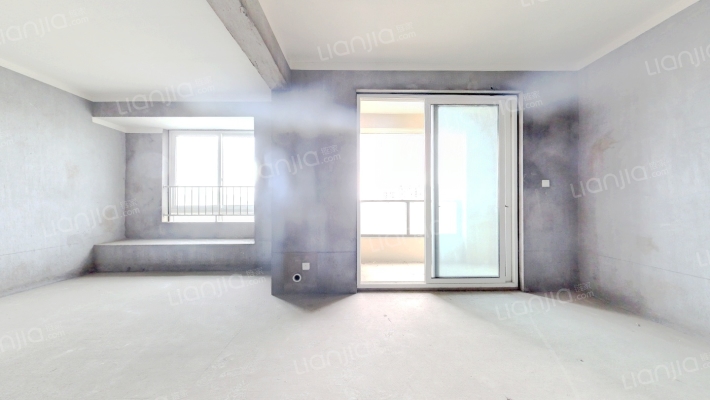 东方柏悦二手房实景图