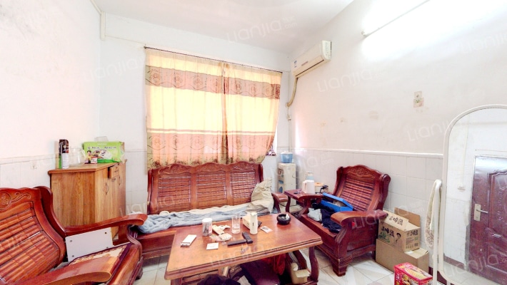 龙工街二手房实景图