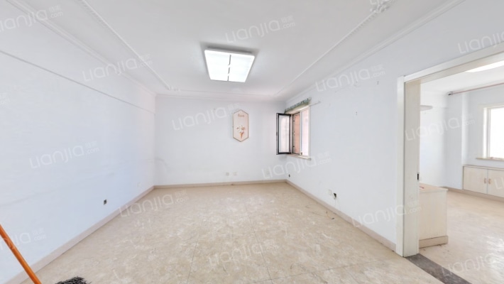 和旭裕华苑二手房实景图