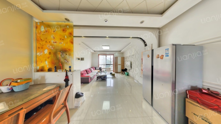 国色天香二手房实景图