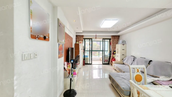 正中尚品庭院二手房实景图