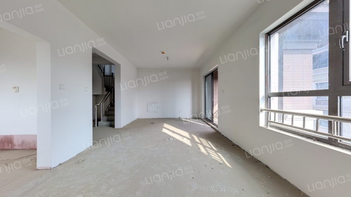 春城十八里二手房实景图