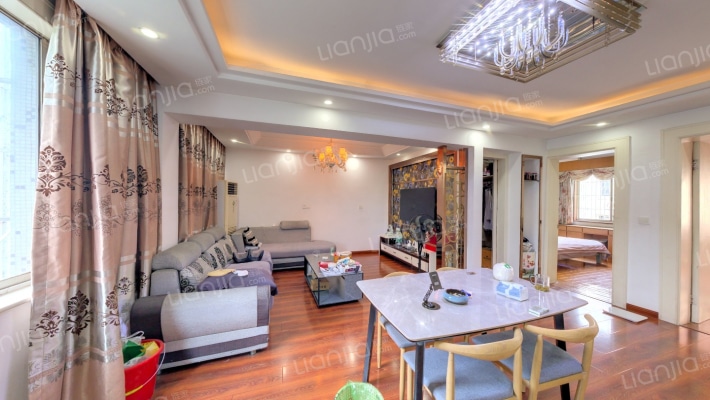 长新新村二手房实景图