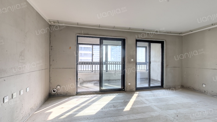 港龙旭辉城市江来二手房实景图