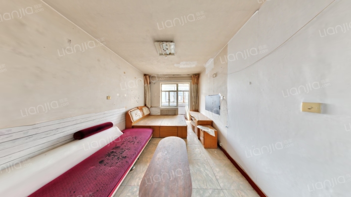 秀川公交公司家属院二手房实景图