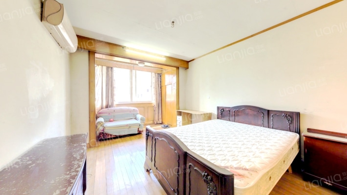 由由四村二手房实景图