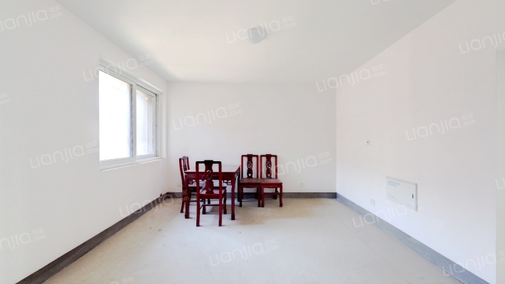 白龙花苑二手房实景图