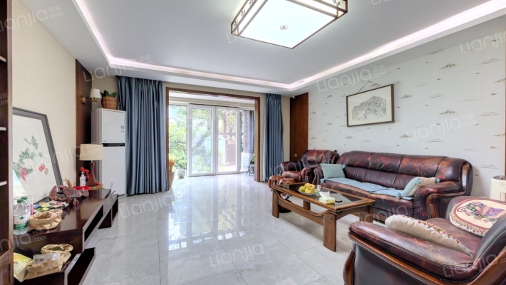 西山艺境5号院二手房实景图