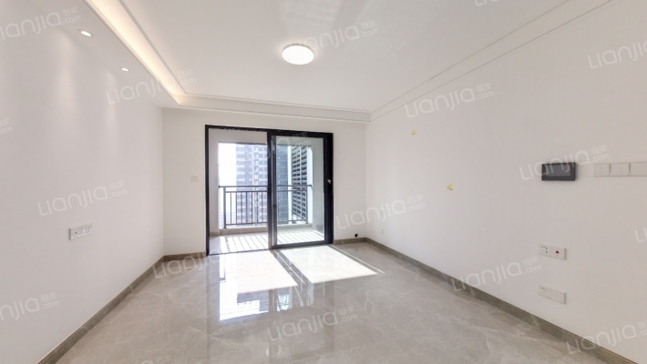 中海湖滨世家怡然苑二手房实景图