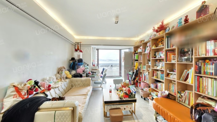 浪琴苑二手房实景图