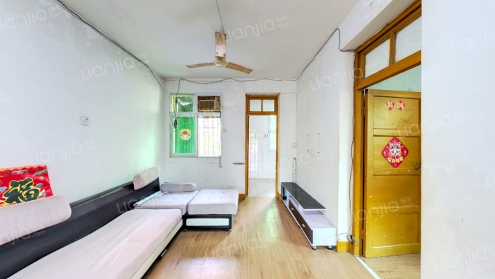 石油公司宿舍二手房实景图