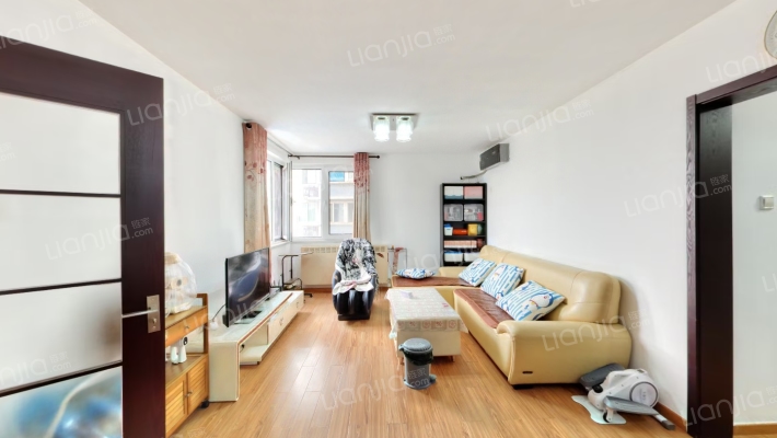 新悦家园二手房实景图