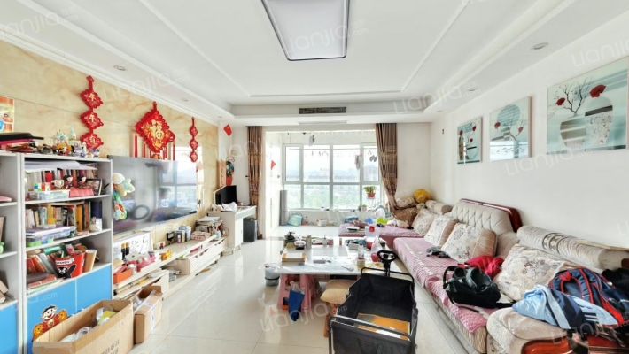 唐人中心H区二手房实景图