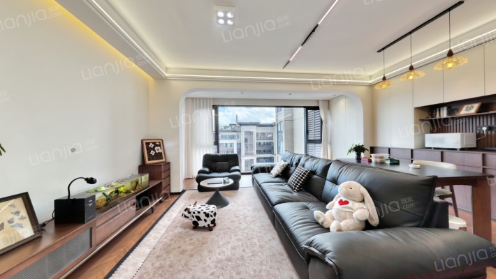 建发央著二手房实景图