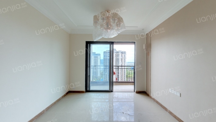 恒大云湖上郡御龙台3组团7.2期二手房实景图