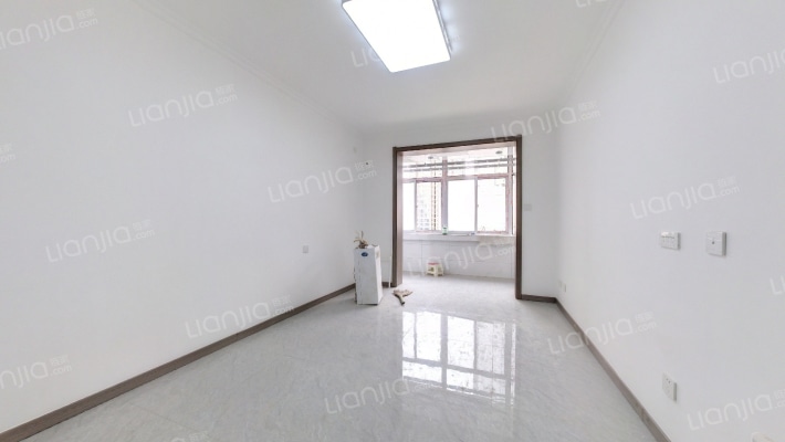 新兴小区二手房实景图