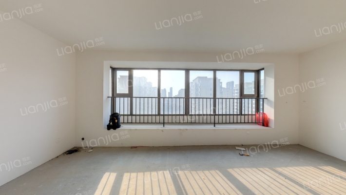 泽信天著二手房实景图