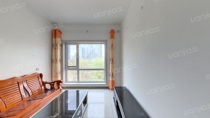 鑫铁大厦二手房实景图