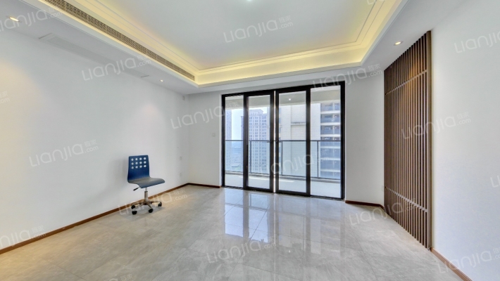 世茂璀璨明樾二手房实景图