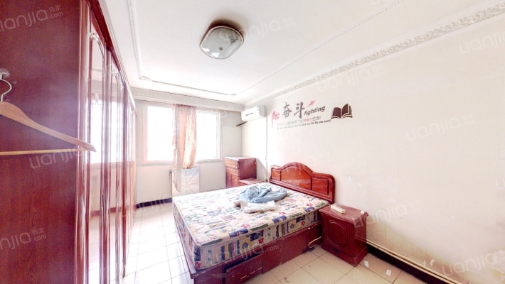 洪泽里11号院二手房实景图