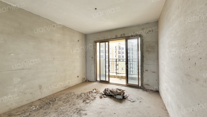 名巨中央花园二手房实景图