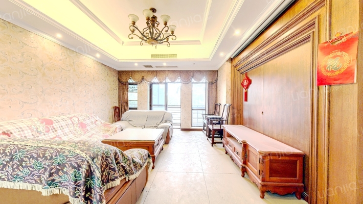 同天依云郡二手房实景图