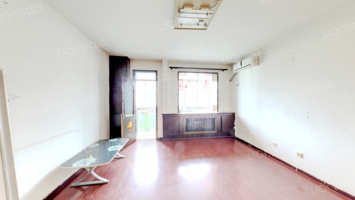 先春园世春里二手房实景图