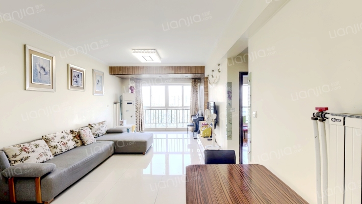 克拉上城二手房实景图