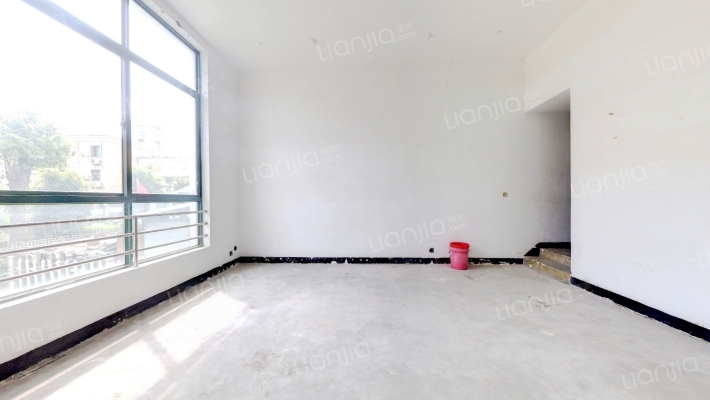 明丰翠湖苑二手房实景图