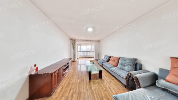 顺美华庭二手房实景图