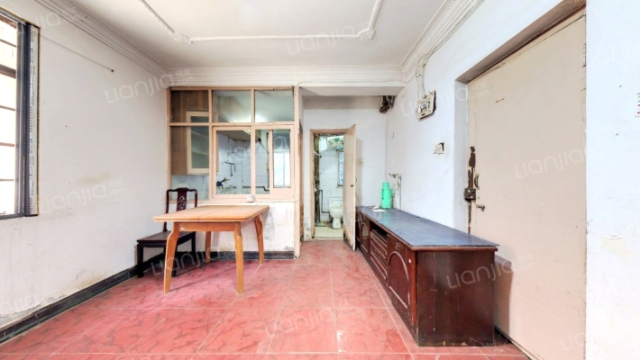 油运小区二手房实景图