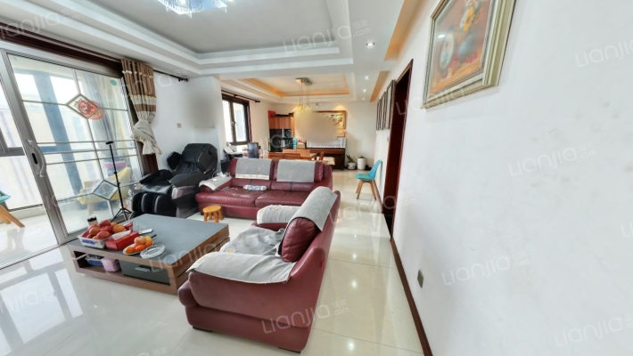 日月光伯爵大地鼎耀花园二手房实景图