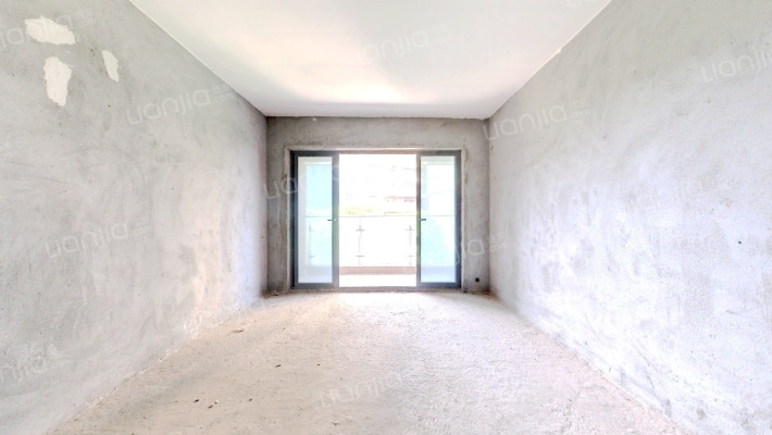 名远幸福里二手房实景图