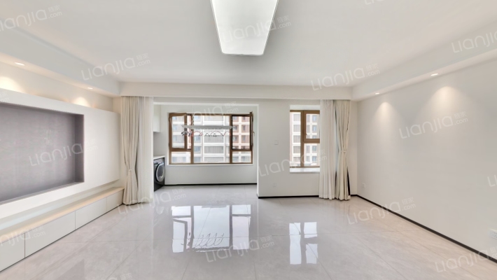 复地林与里玖邻花园二手房实景图