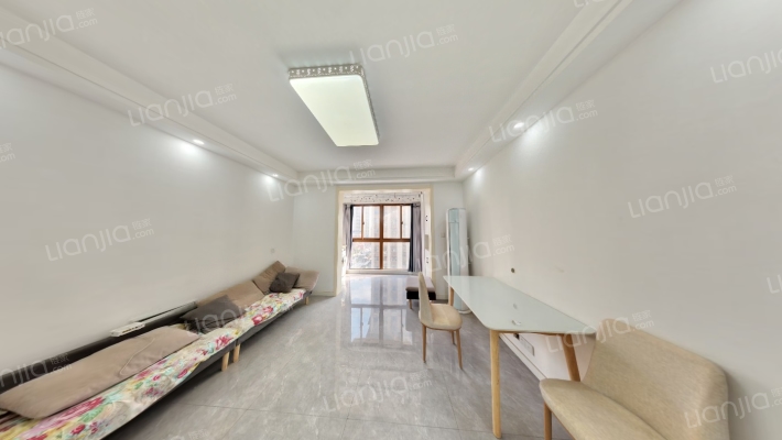 宝龙世家西区二手房实景图