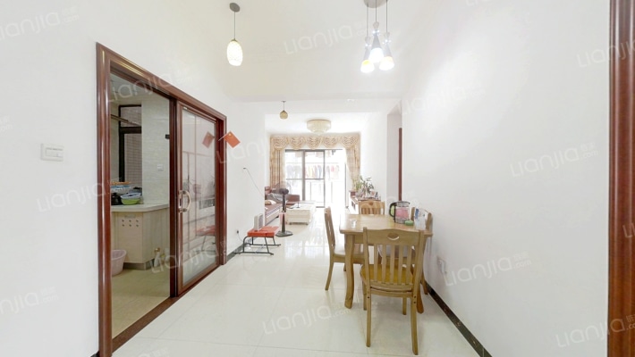 嘉信城市花园嘉兆台二手房实景图