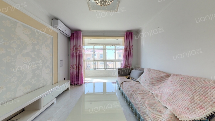 青岛世纪华庭二手房实景图