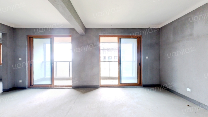 万城紫园二手房实景图