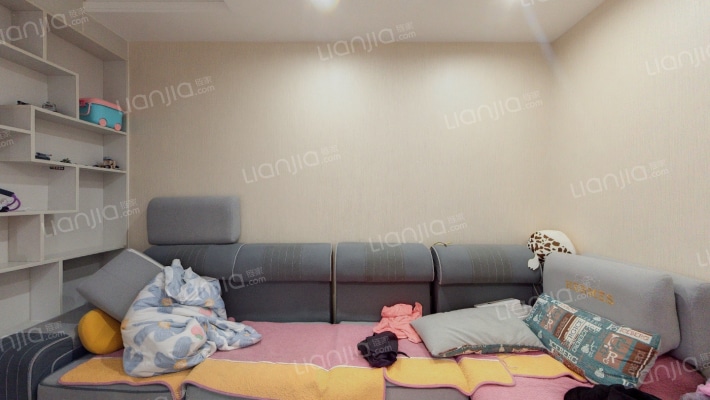 金大地悦澜公馆二手房实景图