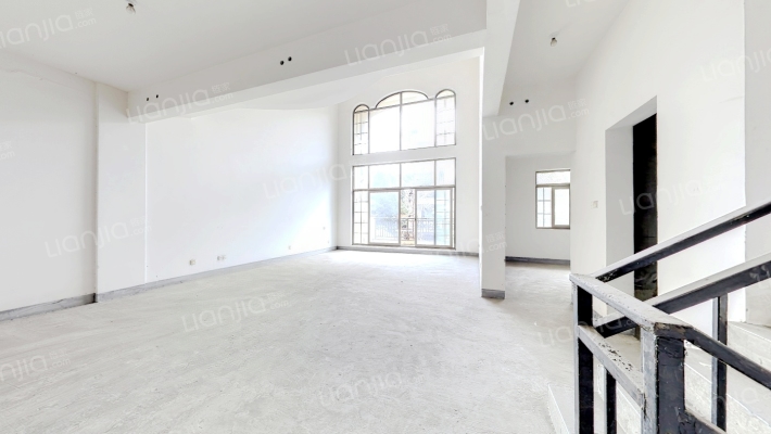 鹭湖宫二区二手房实景图