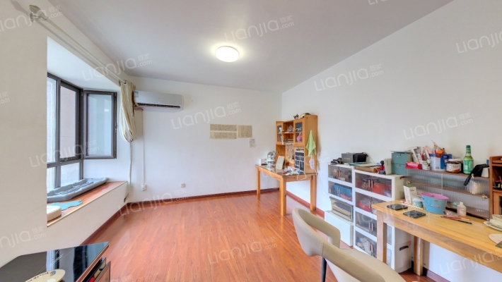 高速滨湖时代广场二手房实景图