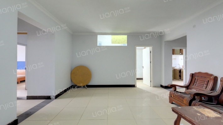 凤凰路36号院二手房实景图