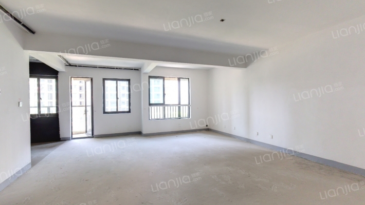 嘉瑞锦园（西）二手房实景图