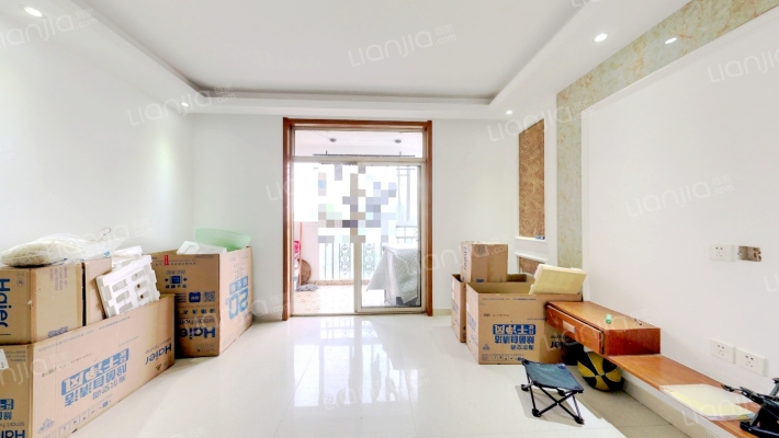 东航银燕小区二手房实景图