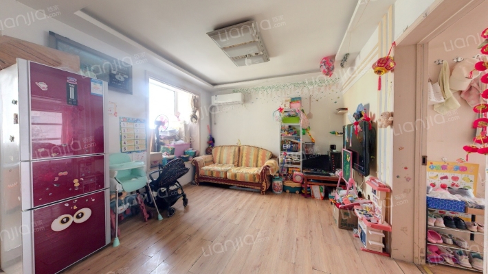 雁山世纪二手房实景图