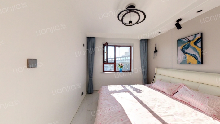 鲁辉国际八区二手房实景图