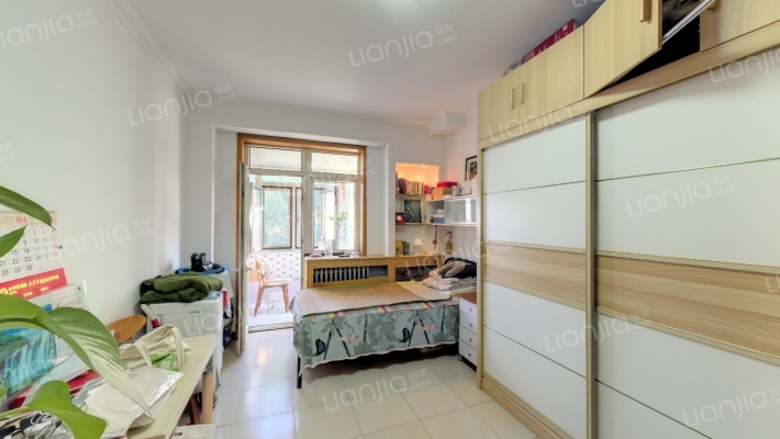 大山子南里二手房实景图