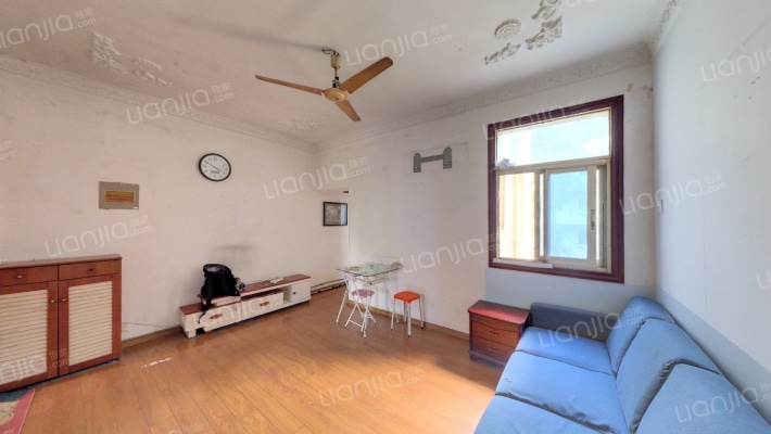 省妇联宿舍二手房实景图