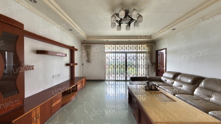 俊景花园C区二手房实景图