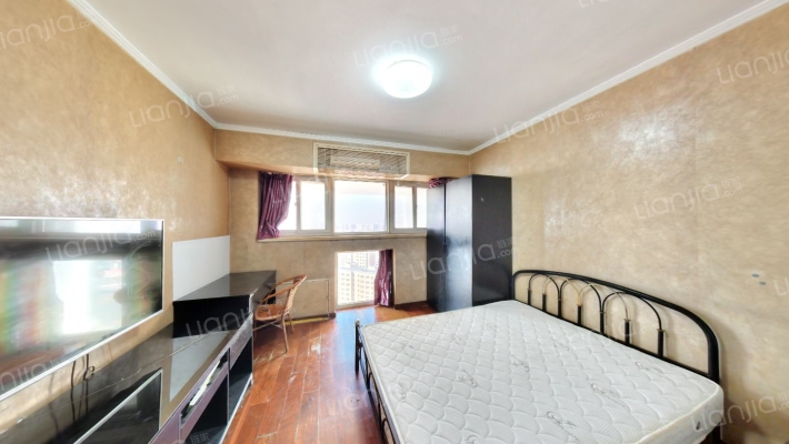 设计师广场二手房实景图